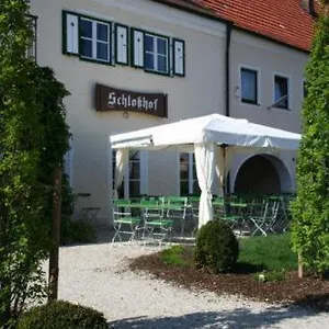Schlosshof Anno 1743 Gasthuis